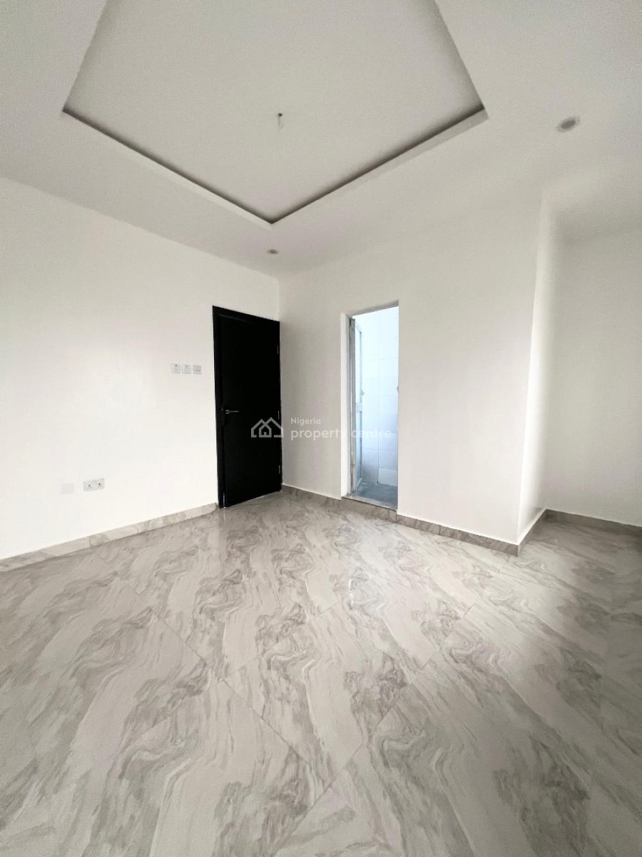 Classic 1 Bedroom Apartment in a Secure Estate, Ologolo, Lekki, Lagos, Flat / Apartment for Sale