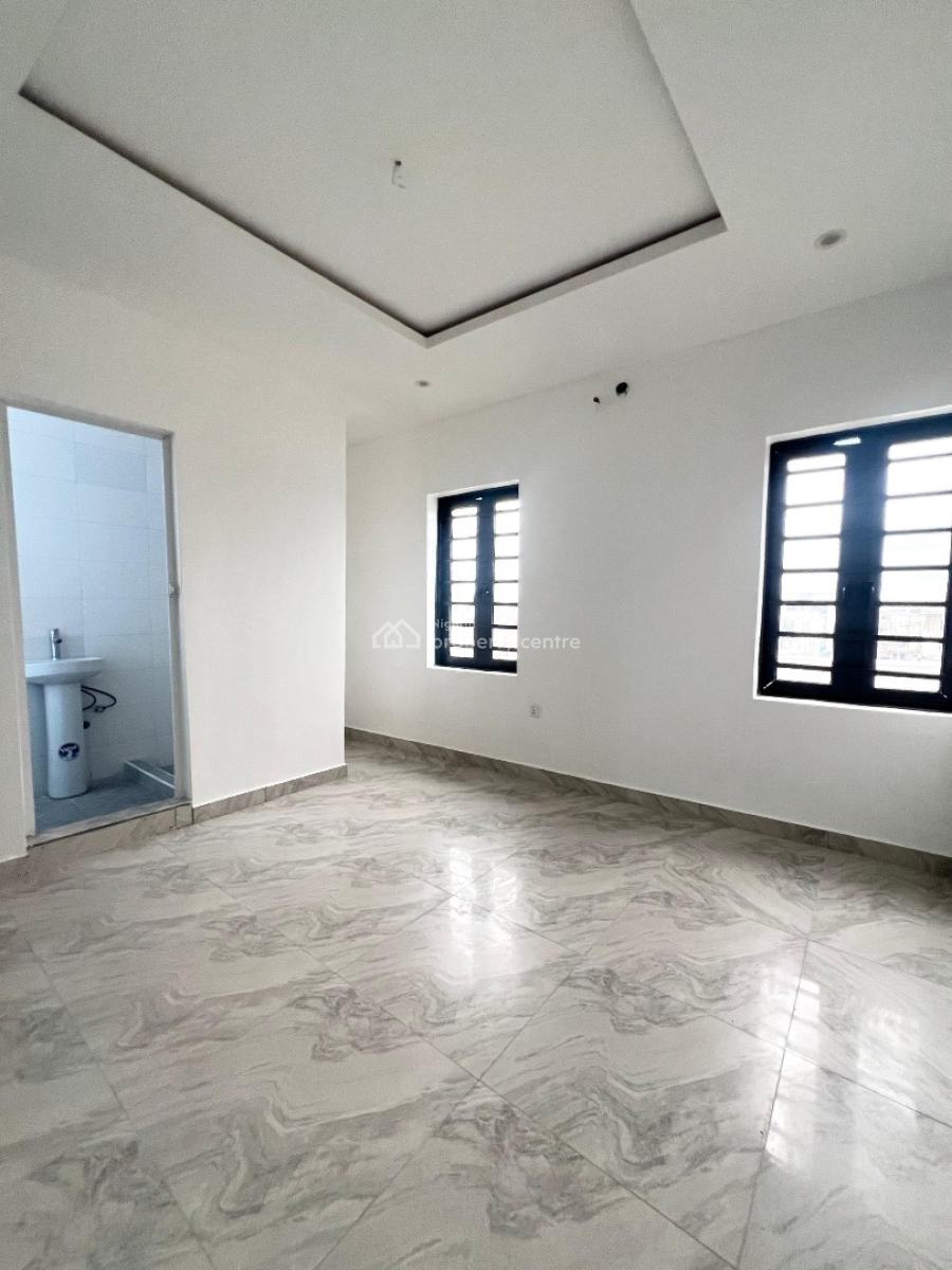 Classic 1 Bedroom Apartment in a Secure Estate, Ologolo, Lekki, Lagos, Flat / Apartment for Sale