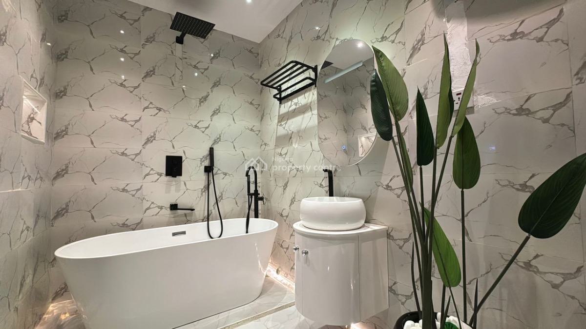 Ready for a Smart Getaway?  Book Our 2-bedroom Starlight Apartment!, Victoria Island (vi), Lagos, Flat / Apartment Short Let