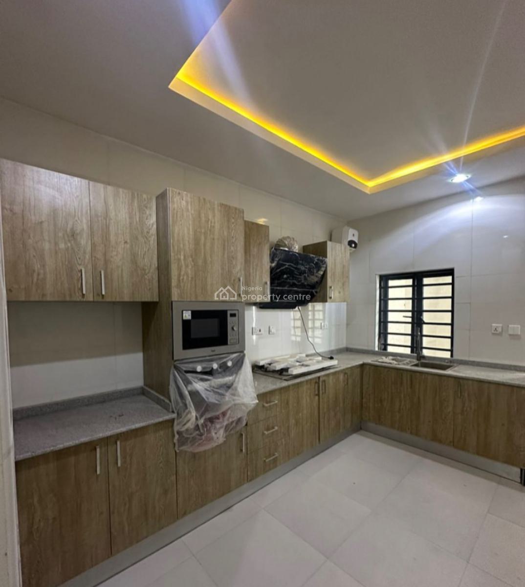 6-bedroom Detached Duplex, Apo, Abuja, Detached Duplex for Sale