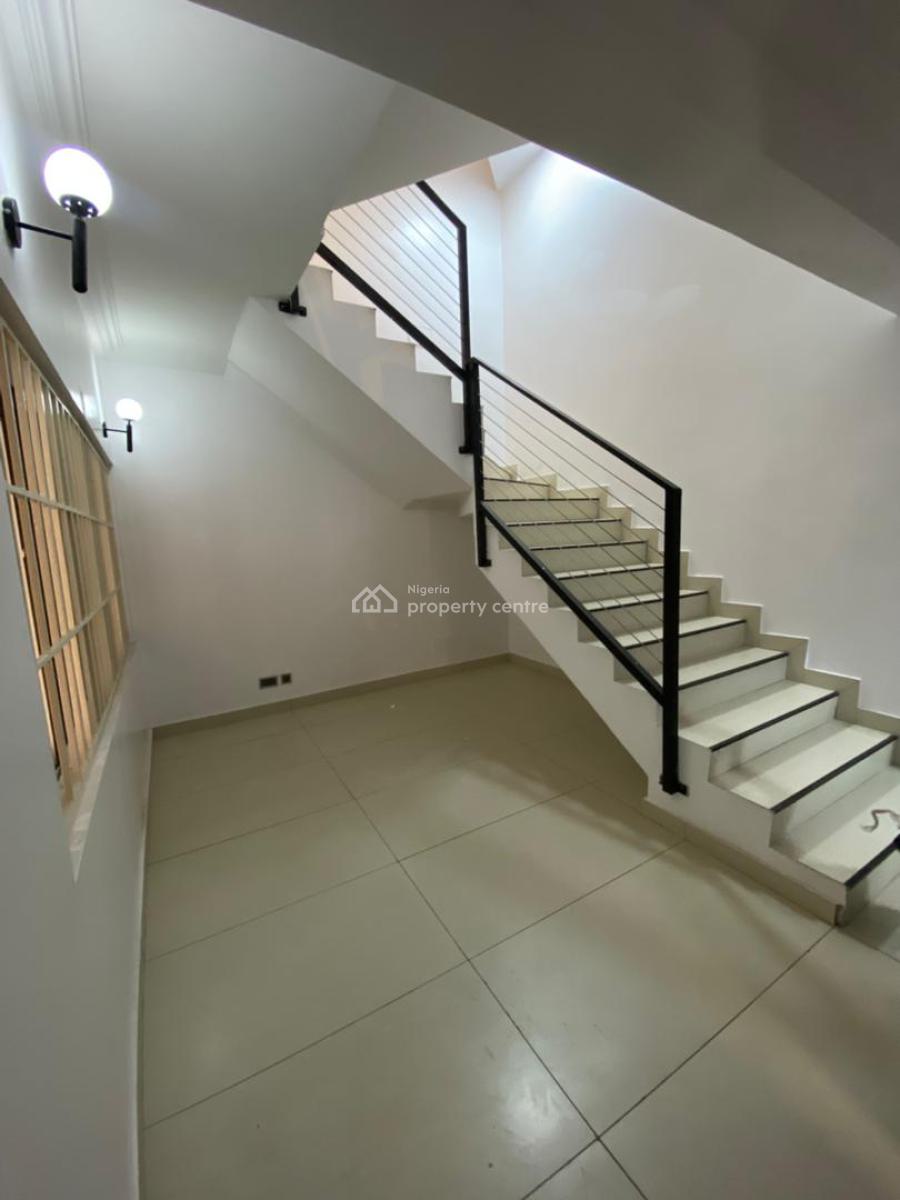 Serviced Four Bedroom Duplex with a Bq, Lekki Phase 1, Lekki, Lagos, Terraced Duplex for Rent