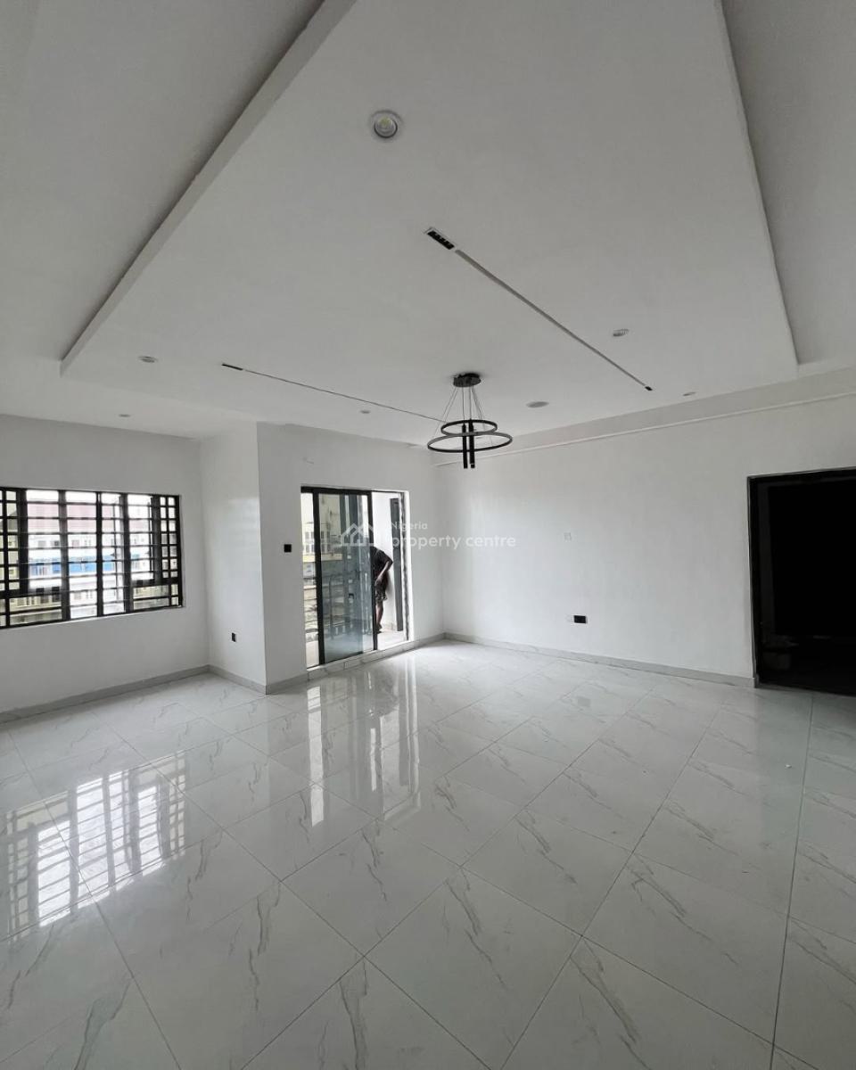 2 Bedroom Apartment Available, Ologolo, Lekki, Lagos, Flat / Apartment for Rent