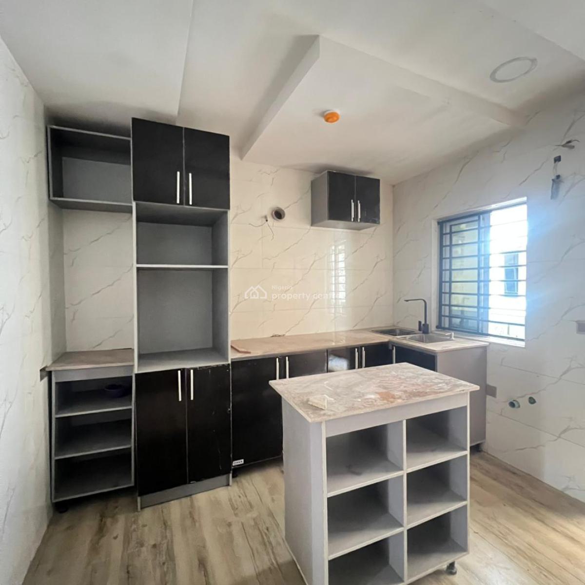 Luxury 2 Bedroom Apartment with Bq, Phase 1, Lekki, Lagos, Flat / Apartment for Sale