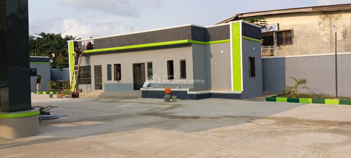 New Filling Station with 6pms Pumps, 1ago Pump on 2978sqm & Flats, Murtala Muhammed Highway Federal Housing Estate Area, Calabar, Cross River, Filling Station for Sale
