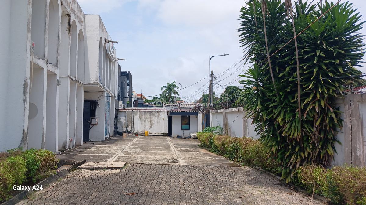 5-bedroom Detached  House with Bq, Off Ligali Ayorinde, Victoria Island (vi), Lagos, Commercial Property for Rent