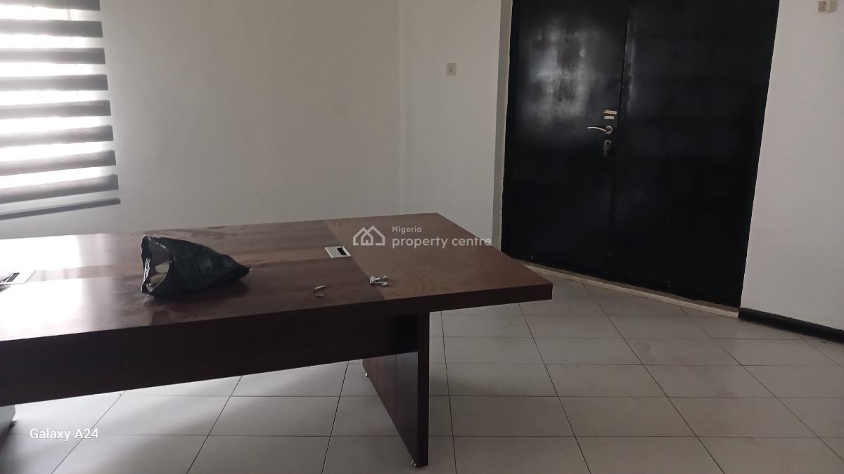 5-bedroom Detached  House with Bq, Off Ligali Ayorinde, Victoria Island (vi), Lagos, Commercial Property for Rent