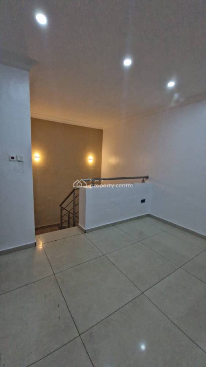 4-bedroom Service Terrace Duplex, All Rooms Ensuites, Visitors  Toilet, Gbagada, Lagos, Terraced Duplex for Sale