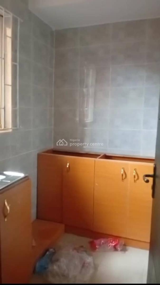 Lovely 2 Bedroom Flat, Olowora, Magodo, Lagos, Flat / Apartment for Rent