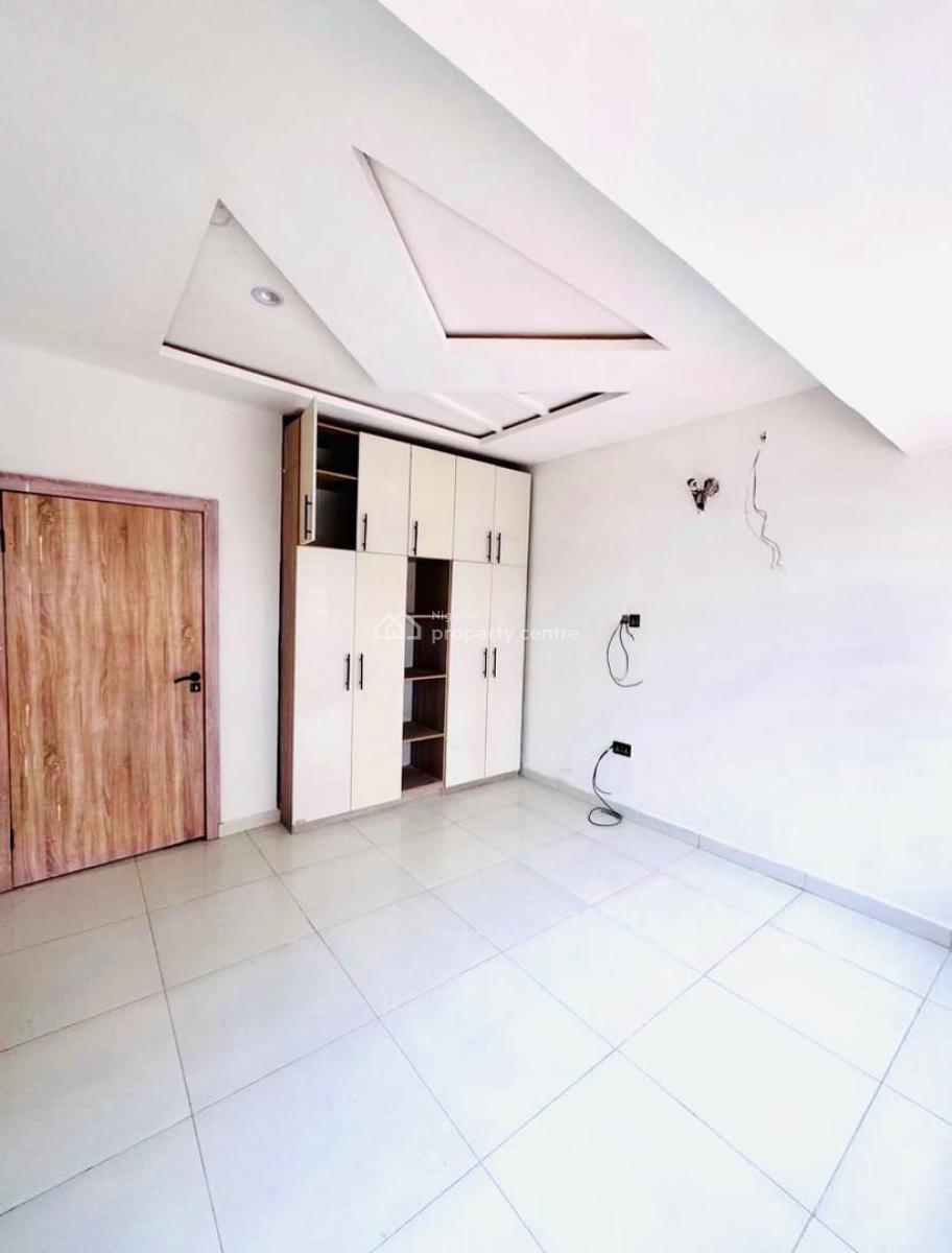 Beautiful 2 Bedroom with Swimming Pool, Lekki, Lagos, Terraced Duplex for Sale