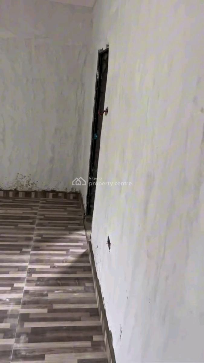 Contemporary Well Built to Taste Apartment, Fadeyi, Shomolu, Lagos, Flat / Apartment for Sale
