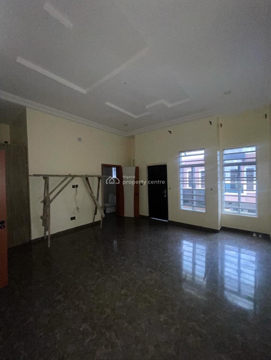 Spaciously Built 4 Bedroom Terrace Duplex, Chevron, Lekki, Lagos, Terraced Duplex for Rent