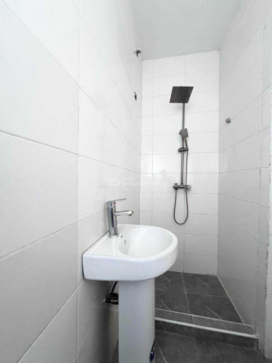 New 1 Bedrooms Apartment, Ologolo, Lekki, Lagos, Block of Flats for Sale
