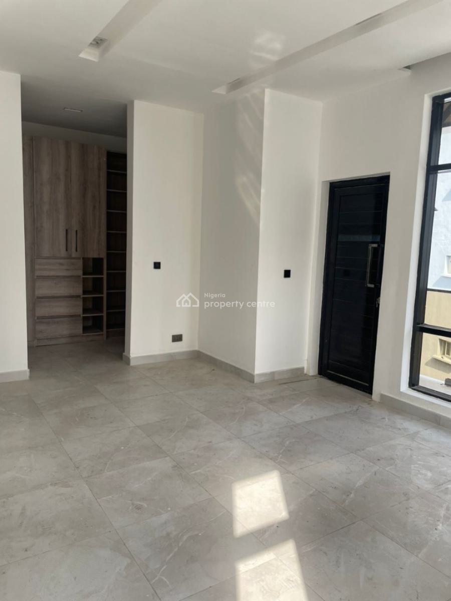 4-bedroom Semi-detached Duplex with Bq, Victoria Island (vi), Lagos, Flat / Apartment for Sale