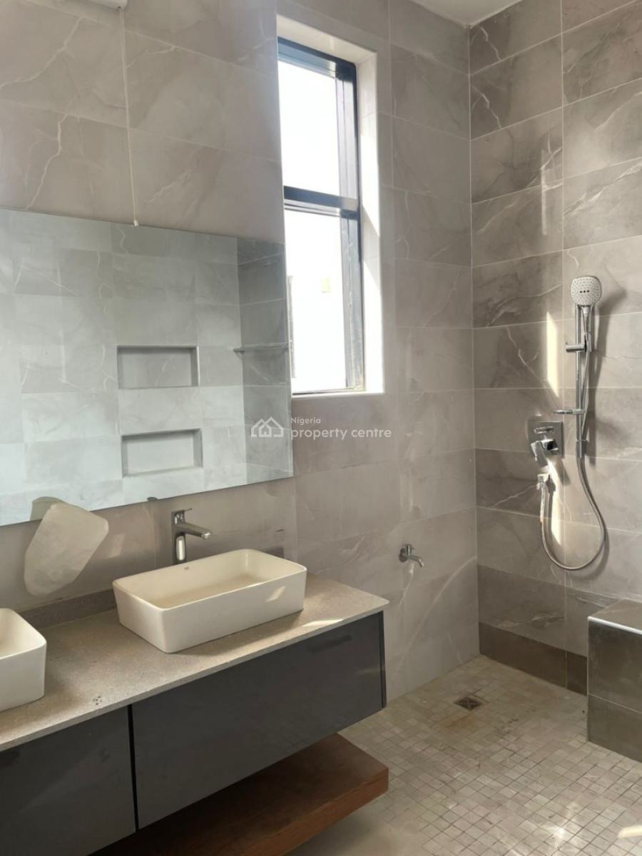 4-bedroom Semi-detached Duplex with Bq, Victoria Island (vi), Lagos, Flat / Apartment for Sale