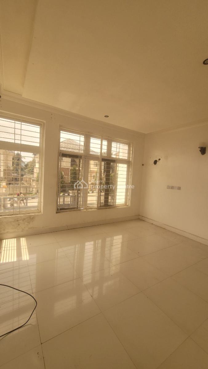 Massive Luxurious 2 Bedroom Flat, By American International School, Durumi, Abuja, Flat / Apartment for Rent