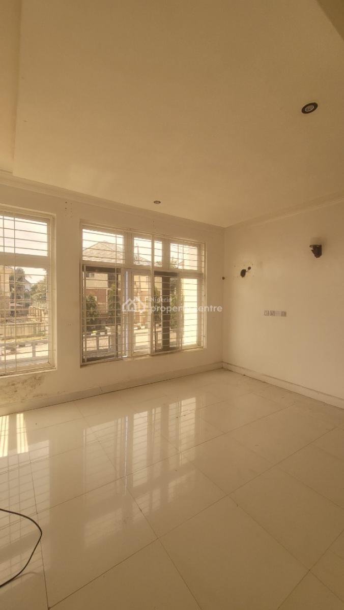 Massive Luxurious 2 Bedroom Flat, By American International School, Durumi, Abuja, Flat / Apartment for Rent