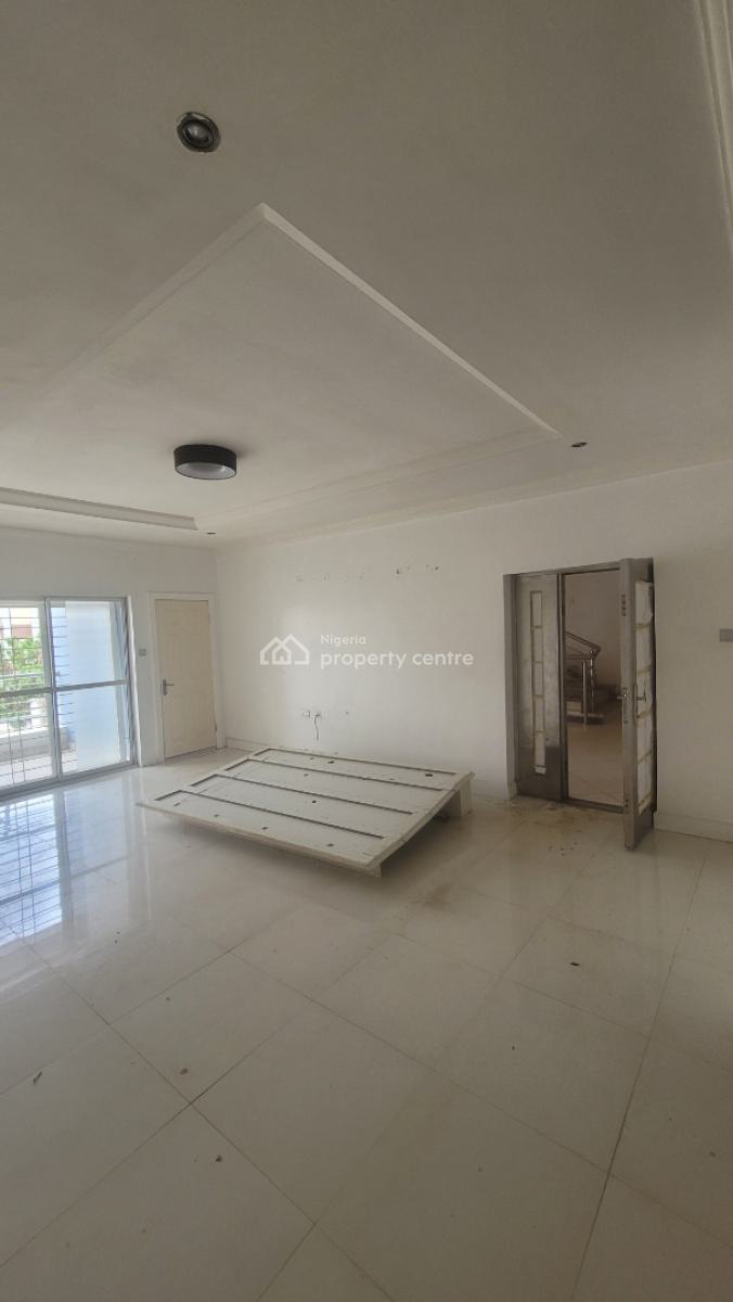 Massive Luxurious 2 Bedroom Flat, By American International School, Durumi, Abuja, Flat / Apartment for Rent