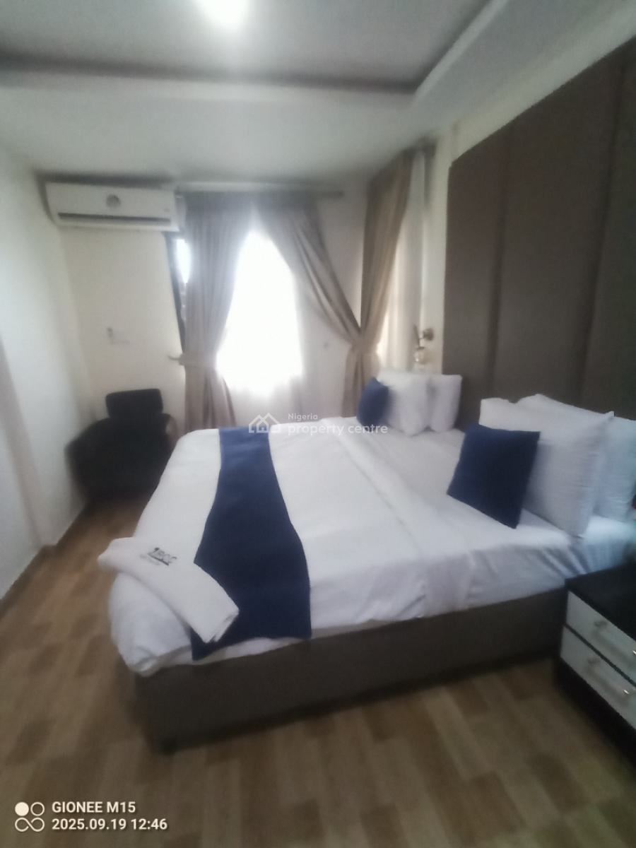 Fully Service 2 Bedroom Apartment with Swimming Pool, Lekki Right Hand Side, Lekki Phase 1, Lekki, Lagos, House for Rent