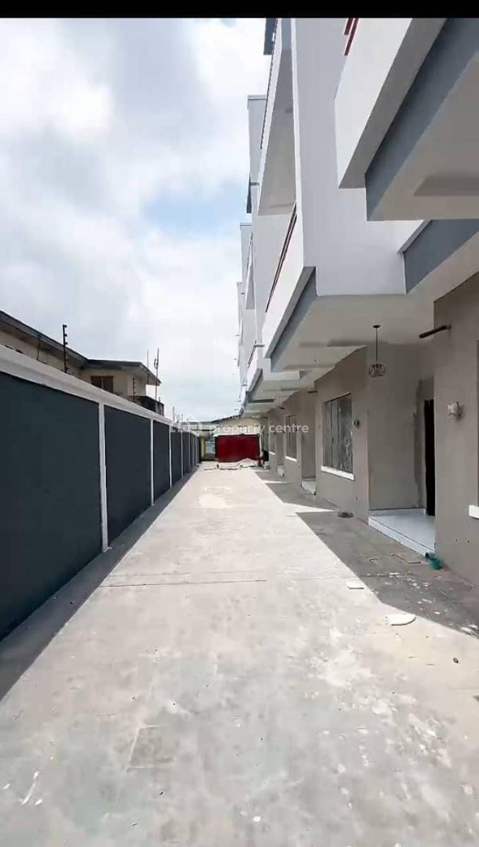 Newly Built 4 Bedroom Terrace Duplex with a Bq, Magodo, Lagos, Terraced Duplex for Sale
