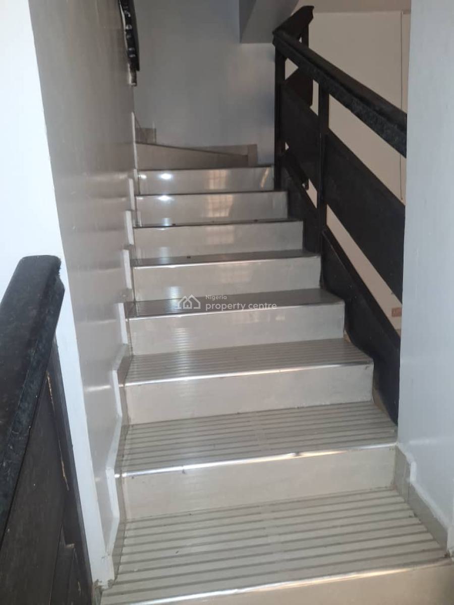 3 Bedroom Flat, Gra Phase 1, Magodo, Lagos, Flat / Apartment for Rent