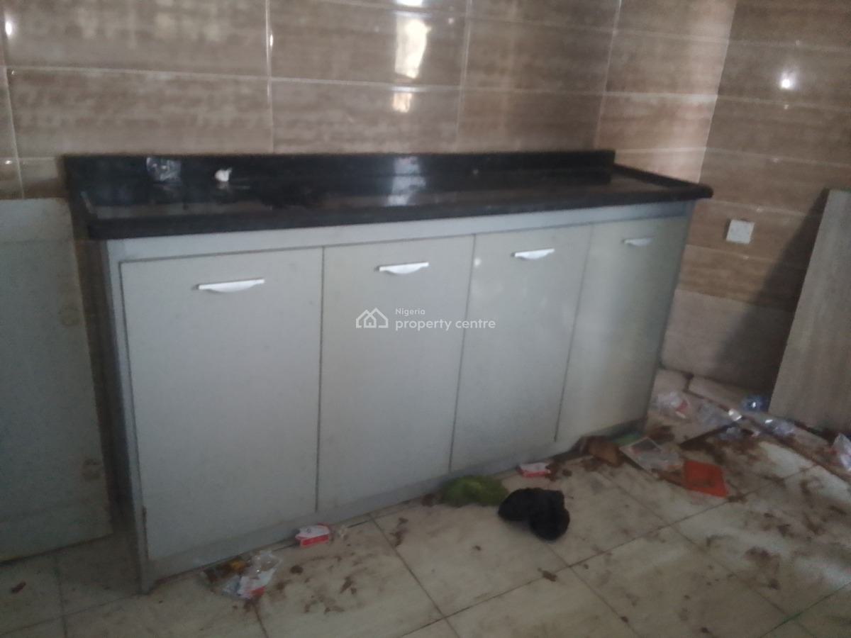 Spacious Luxury 4 Bedroom Duplex with Excellent Features, Meadows View Estate, Ogombo, Ajah, Lagos, Flat / Apartment for Rent