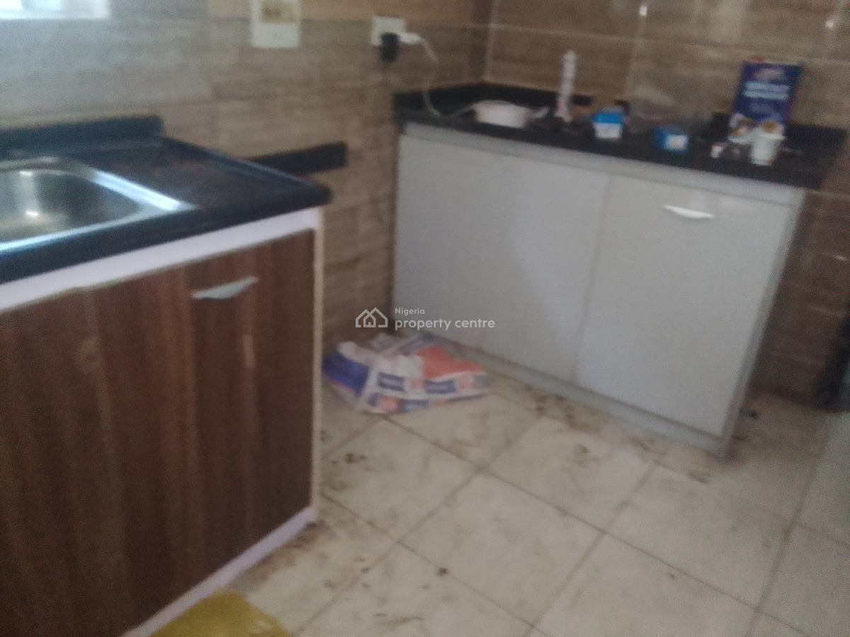 Spacious Luxury 4 Bedroom Duplex with Excellent Features, Meadows View Estate, Ogombo, Ajah, Lagos, Flat / Apartment for Rent