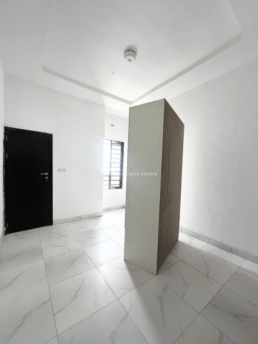 Lovely 4 Bedroom Terraced Duplex in a Secure Estate, New Road, Lekki, Lagos, Terraced Duplex for Sale