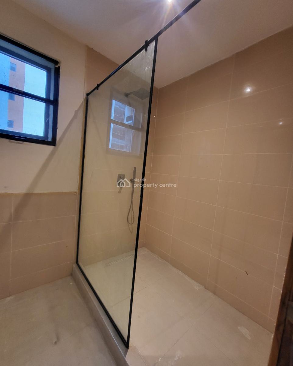 New Built Spacious  Luxury 3 Bedroom Apartment, Off Admiralty Way, Lekki Phase 1, Lekki, Lagos, Flat / Apartment for Sale