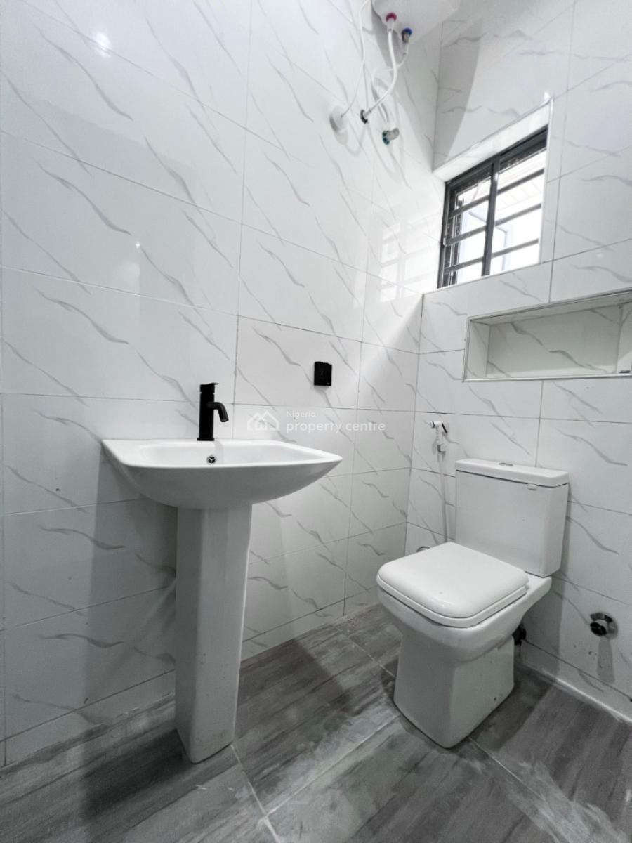 Exquisite 5 Bedrooms Duplex with Bq, Ikota, Lekki, Lagos, Detached Duplex for Sale