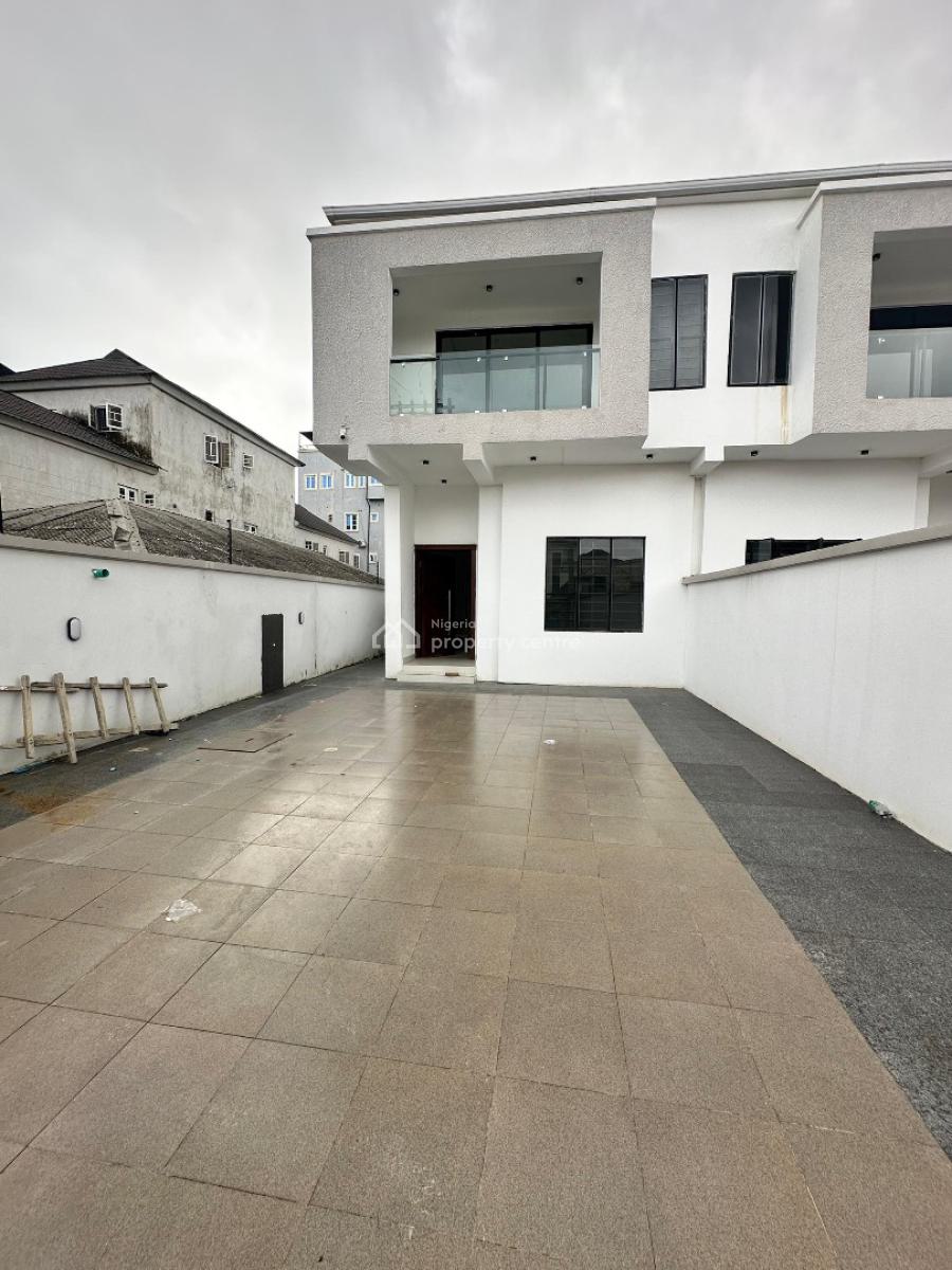 Spaciously Built 4 Bedroom Semi Detached Duplex with Bq, Ologolo, Lekki, Lagos, Semi-detached Duplex for Sale