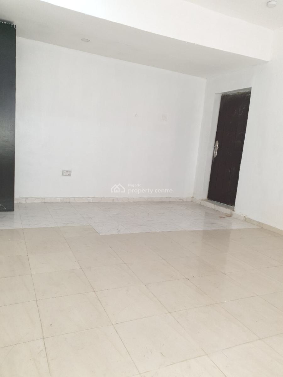 Spacious Service 2 Bedroom Flat, Ilasan, Lekki, Lagos, Flat / Apartment for Rent