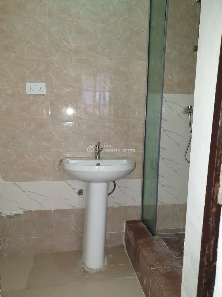 Spacious Service 2 Bedroom Flat, Ilasan, Lekki, Lagos, Flat / Apartment for Rent