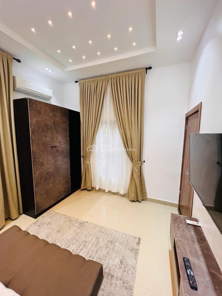 Cozy 1 Bedroom Apartment, Lekki Phase 1, Lekki, Lagos, Mini Flat (room and Parlour) Short Let