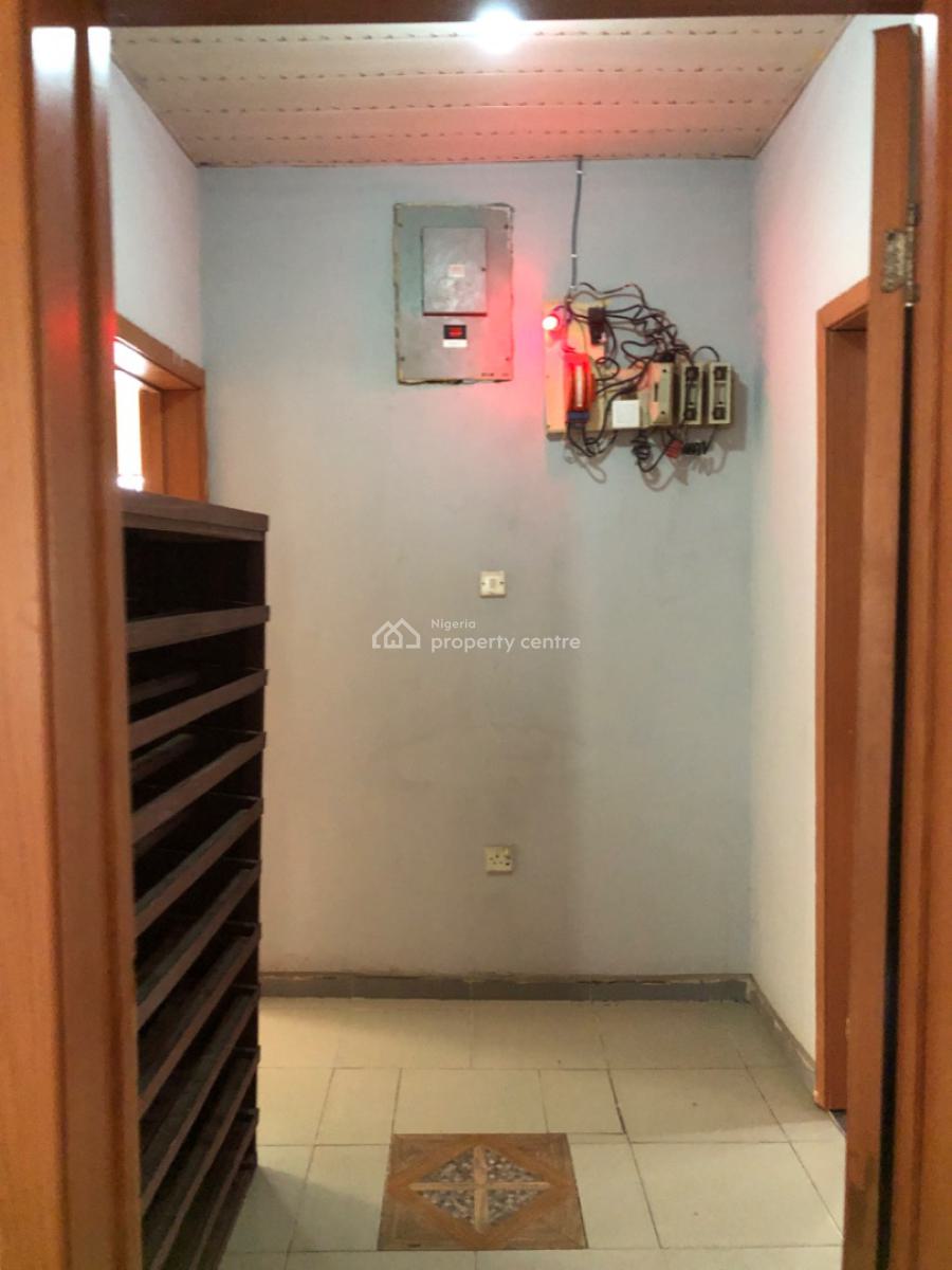 a Sharp and Spacious 2 Bedroom Apartment Available, Badore, Ajah, Lagos, Flat / Apartment for Rent