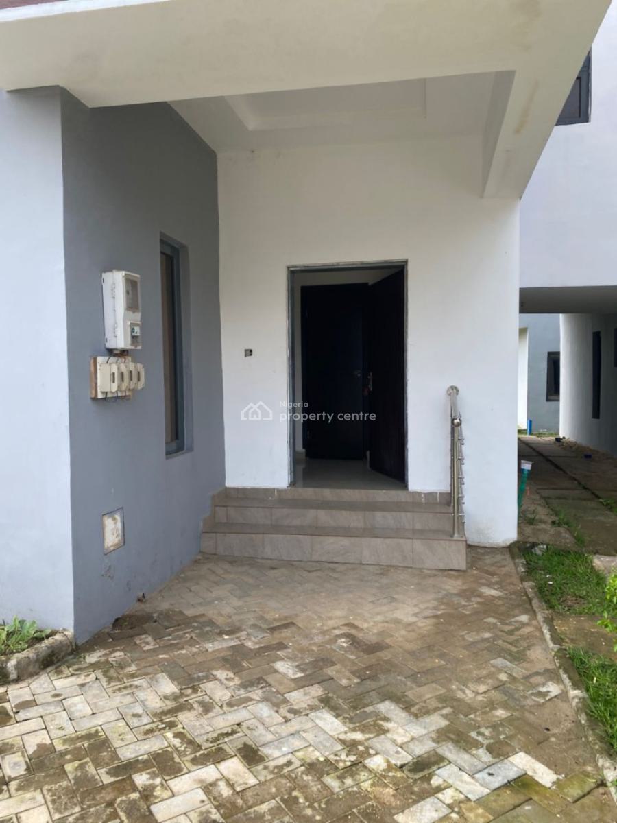 Modern 3 Bedroom Duplexes with Attached Bq (3 Units Left) C of O Title, Umar Yaradua Expressway Way By Shoprite., Lugbe District, Abuja, Terraced Duplex for Sale