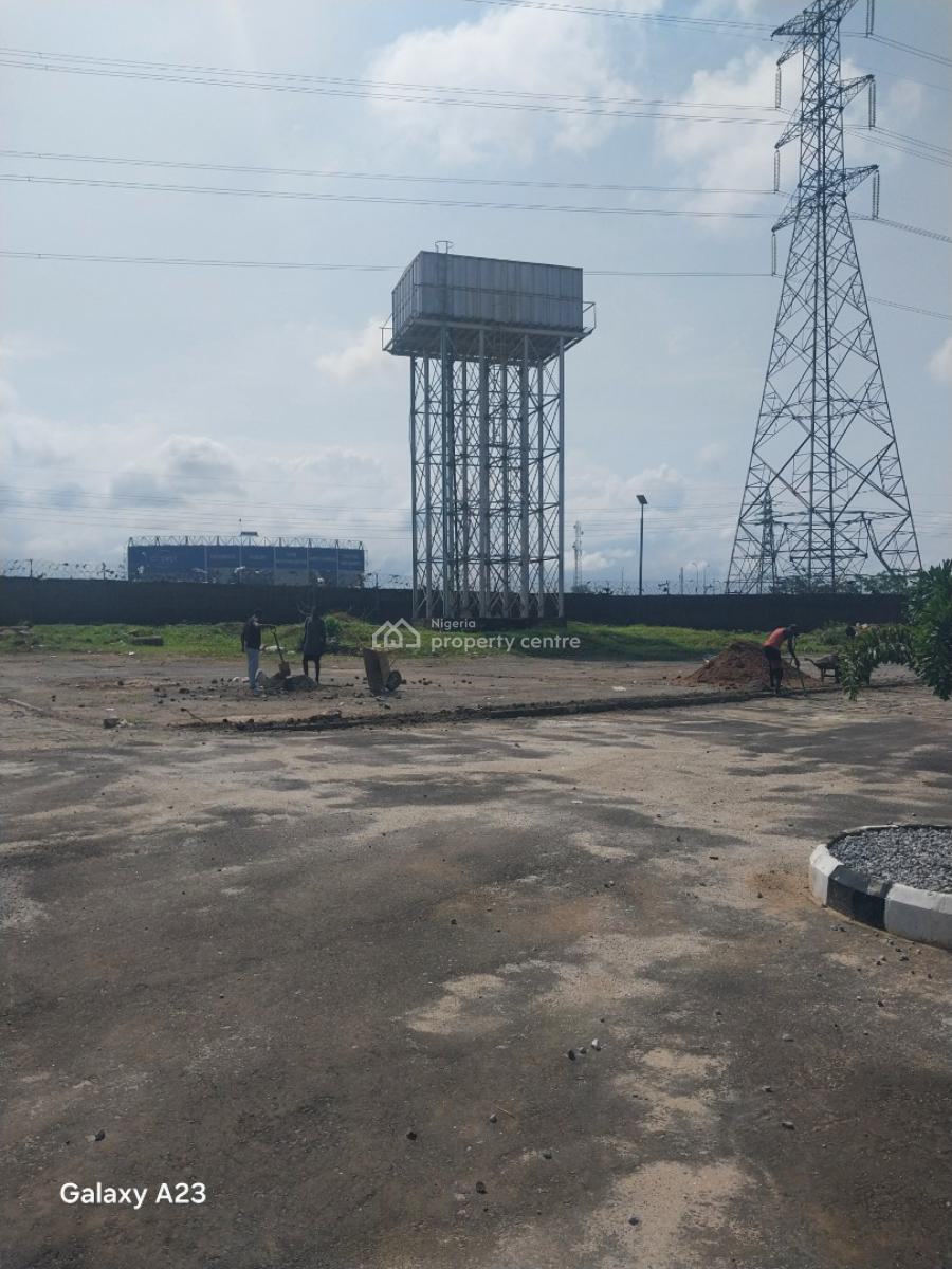 Modern 3 Bedroom Duplexes with Attached Bq (3 Units Left) C of O Title, Umar Yaradua Expressway Way By Shoprite., Lugbe District, Abuja, Terraced Duplex for Sale