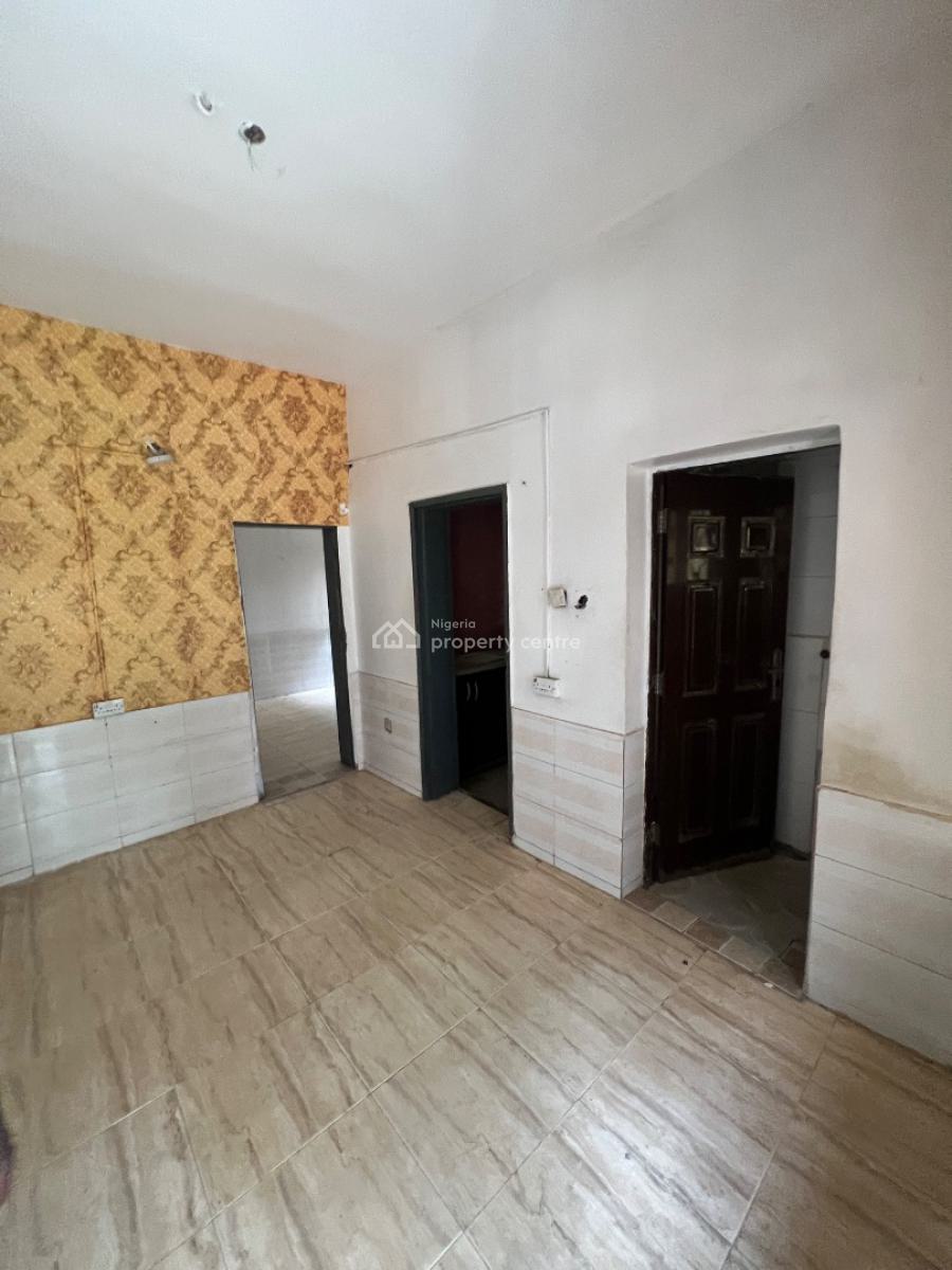 1 Bedroom Flat, 2toilet, , Tarred Rd, By Lifecamp Junction (fully Tarred Rd), Life Camp, Abuja, Flat / Apartment for Rent