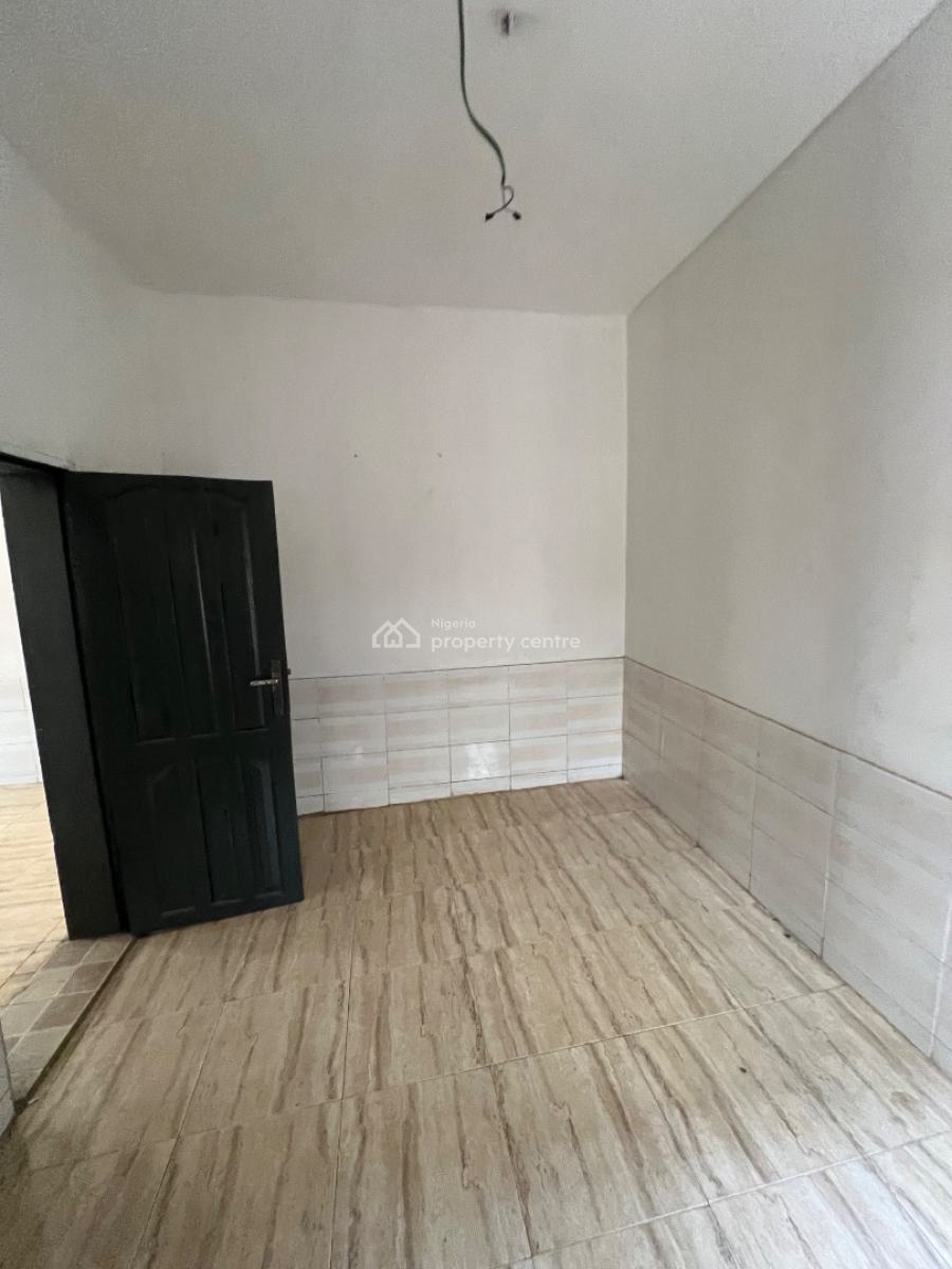 1 Bedroom Flat, 2toilet, , Tarred Rd, By Lifecamp Junction (fully Tarred Rd), Life Camp, Abuja, Flat / Apartment for Rent