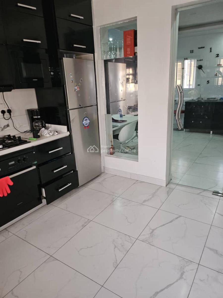 3 Bedroom Apartment with a Room Boys Quarter in Lekki Phase 1 #  250m, Lekki, Lekki Phase 1, Lekki, Lagos, Flat / Apartment for Sale