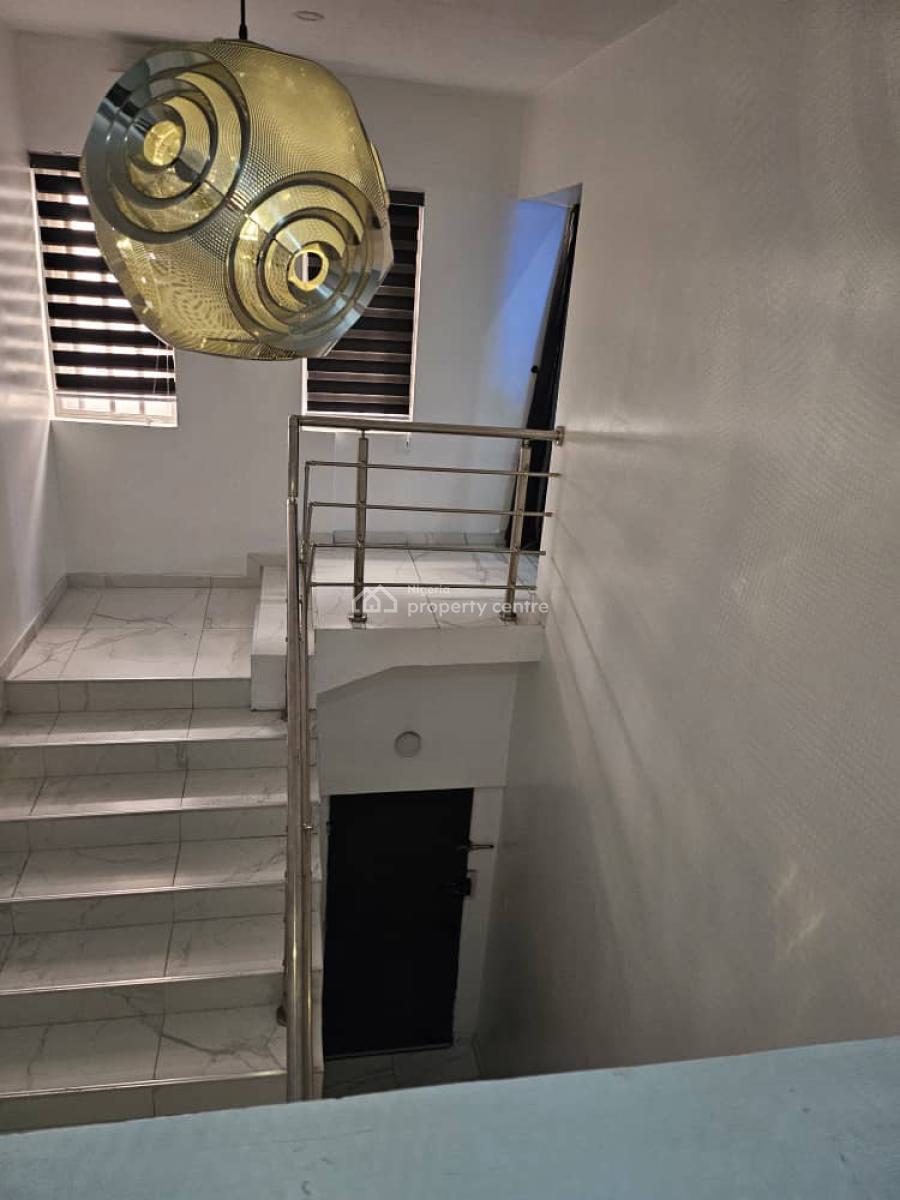 3 Bedroom Apartment with a Room Boys Quarter in Lekki Phase 1 #  250m, Lekki, Lekki Phase 1, Lekki, Lagos, Flat / Apartment for Sale