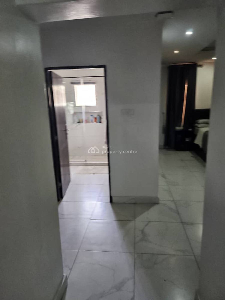 3 Bedroom Apartment with a Room Boys Quarter in Lekki Phase 1 #  250m, Lekki, Lekki Phase 1, Lekki, Lagos, Flat / Apartment for Sale