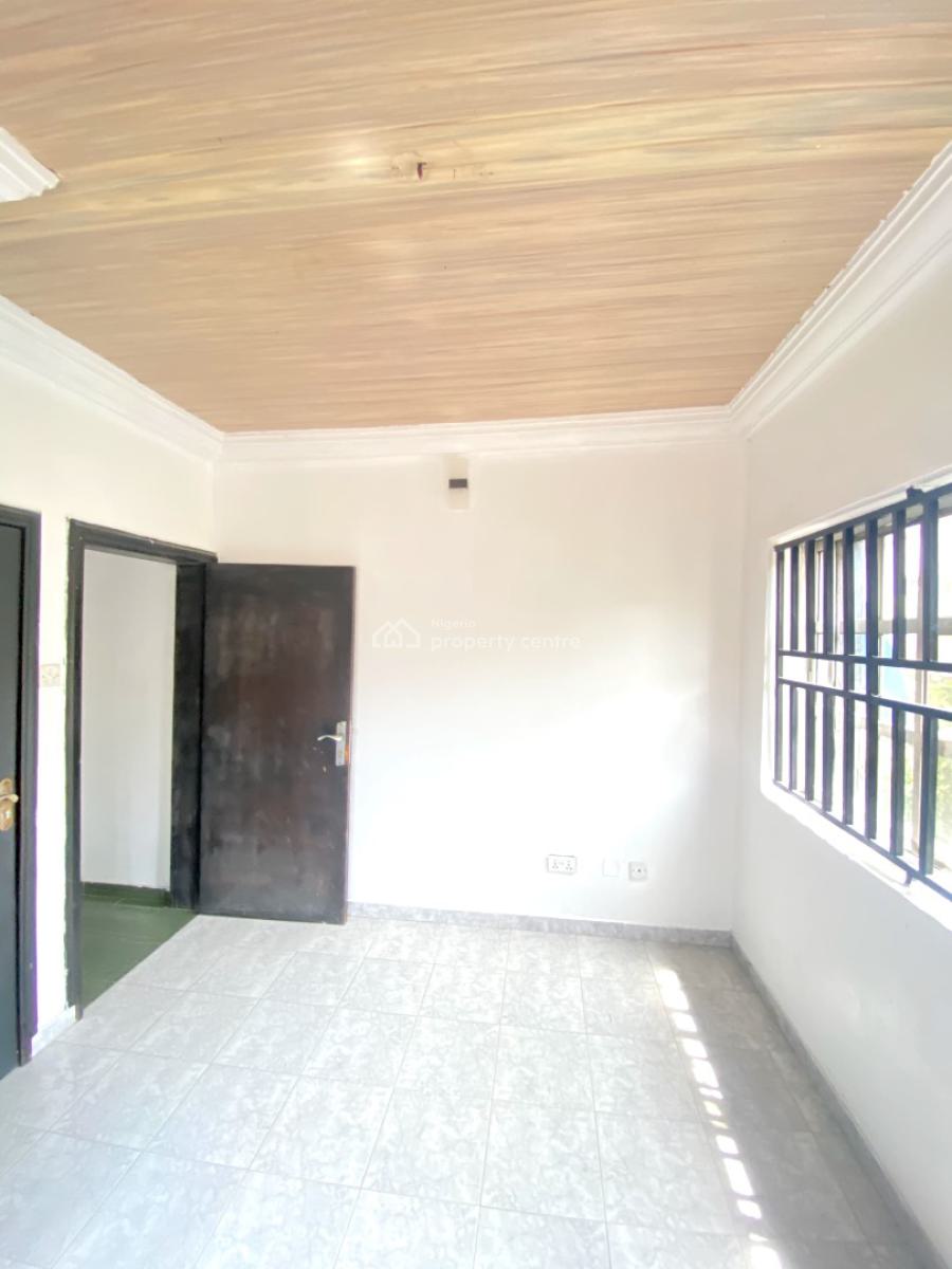 Classic 3bedroom Semi Detached Duplex in a Secure Estate, Lekki Phase 1, Lekki, Lagos, Semi-detached Duplex for Rent