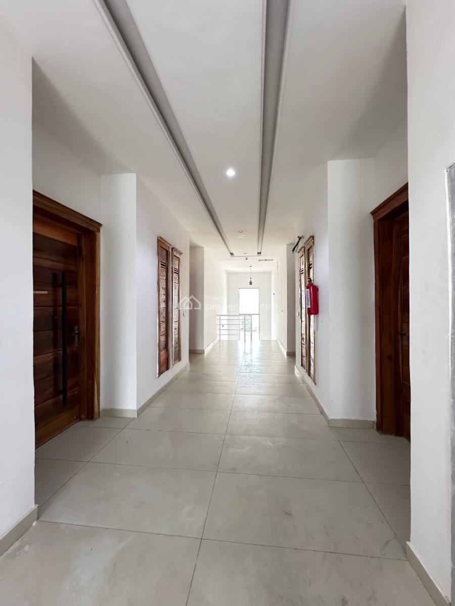 Spacious 2 Bedroom Apartment with Pool, Lekki, Lekki Phase 1, Lekki, Lagos, Flat / Apartment for Sale