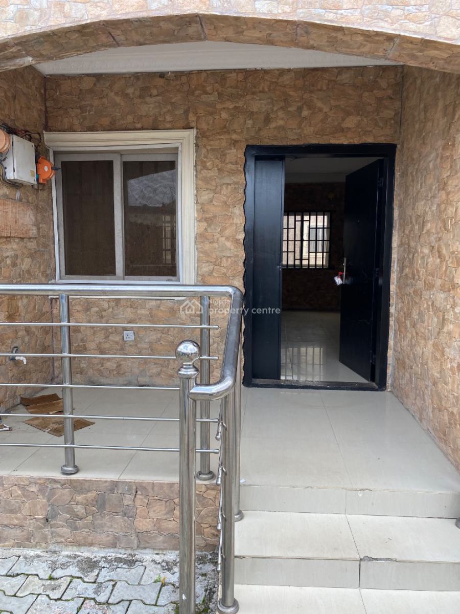 Well Maintained 2 Bedroom Flat, Eputu, Awoyaya, Ibeju Lekki, Lagos, Flat / Apartment for Rent