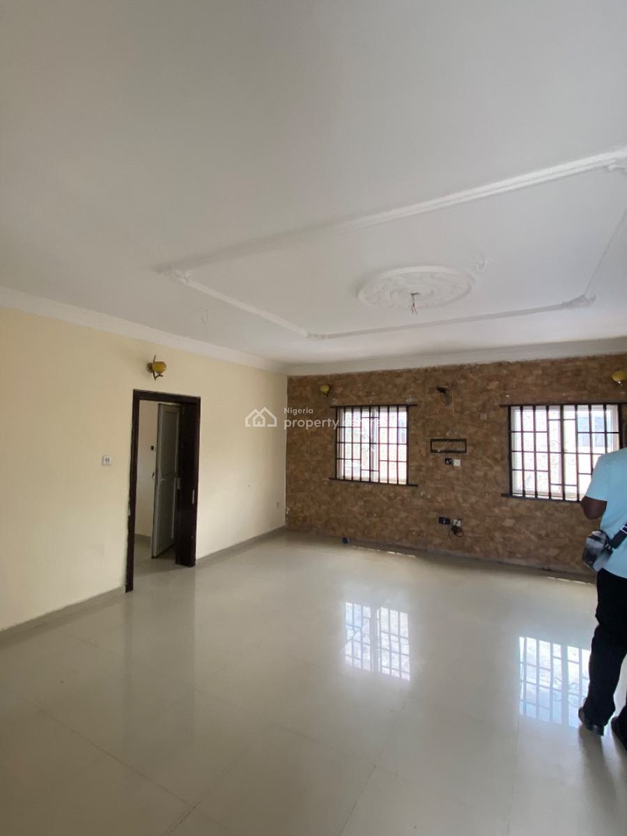 Well Maintained 2 Bedroom Flat, Eputu, Awoyaya, Ibeju Lekki, Lagos, Flat / Apartment for Rent