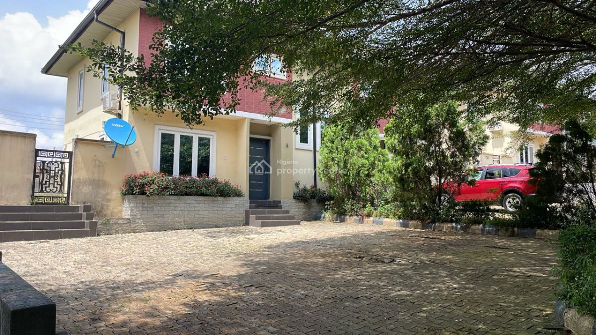 3 Bedrooms Duplex with Attached Maids Quarters, Golfview Estate. Link Reservation Road, Onireke Gra, Dugbe (onireke), Ibadan North-west, Oyo, Semi-detached Duplex for Sale