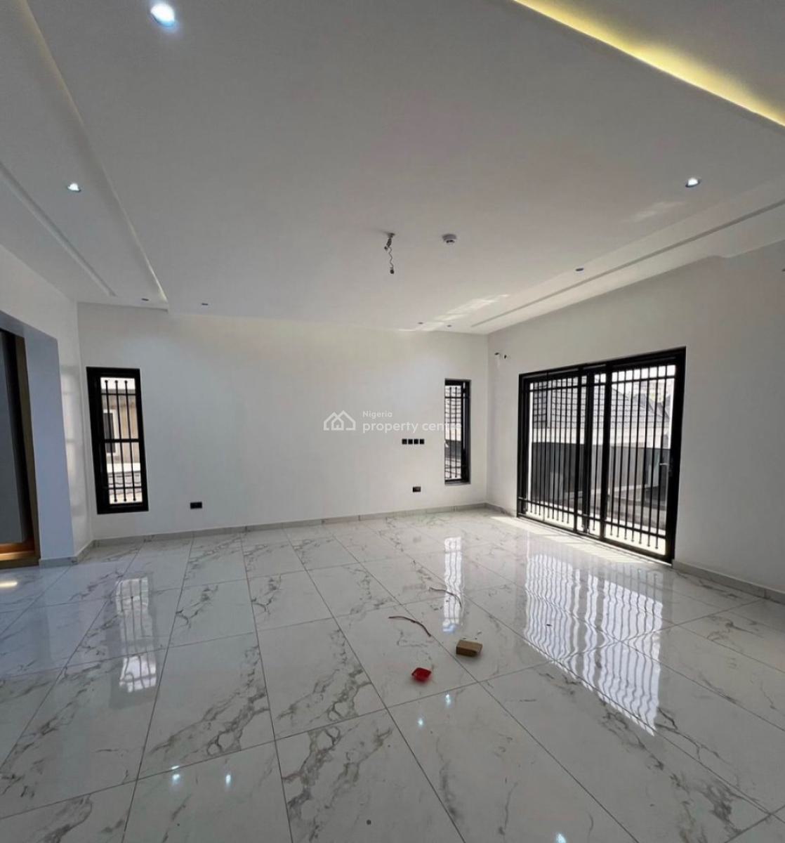 6-bedroom Detached Duplex, Guzape District, Abuja, Terraced Duplex for Sale