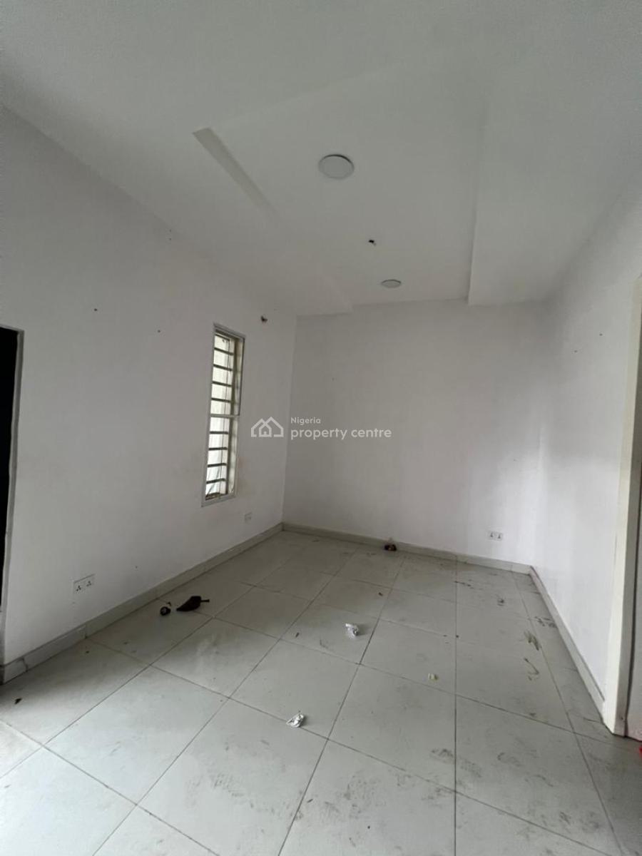 Well Maintained Distress 4 Bedroom Duplex, Off Orchid Road By Chevron Toll Gate Eleganza, Lekki, Lagos, Terraced Duplex for Sale