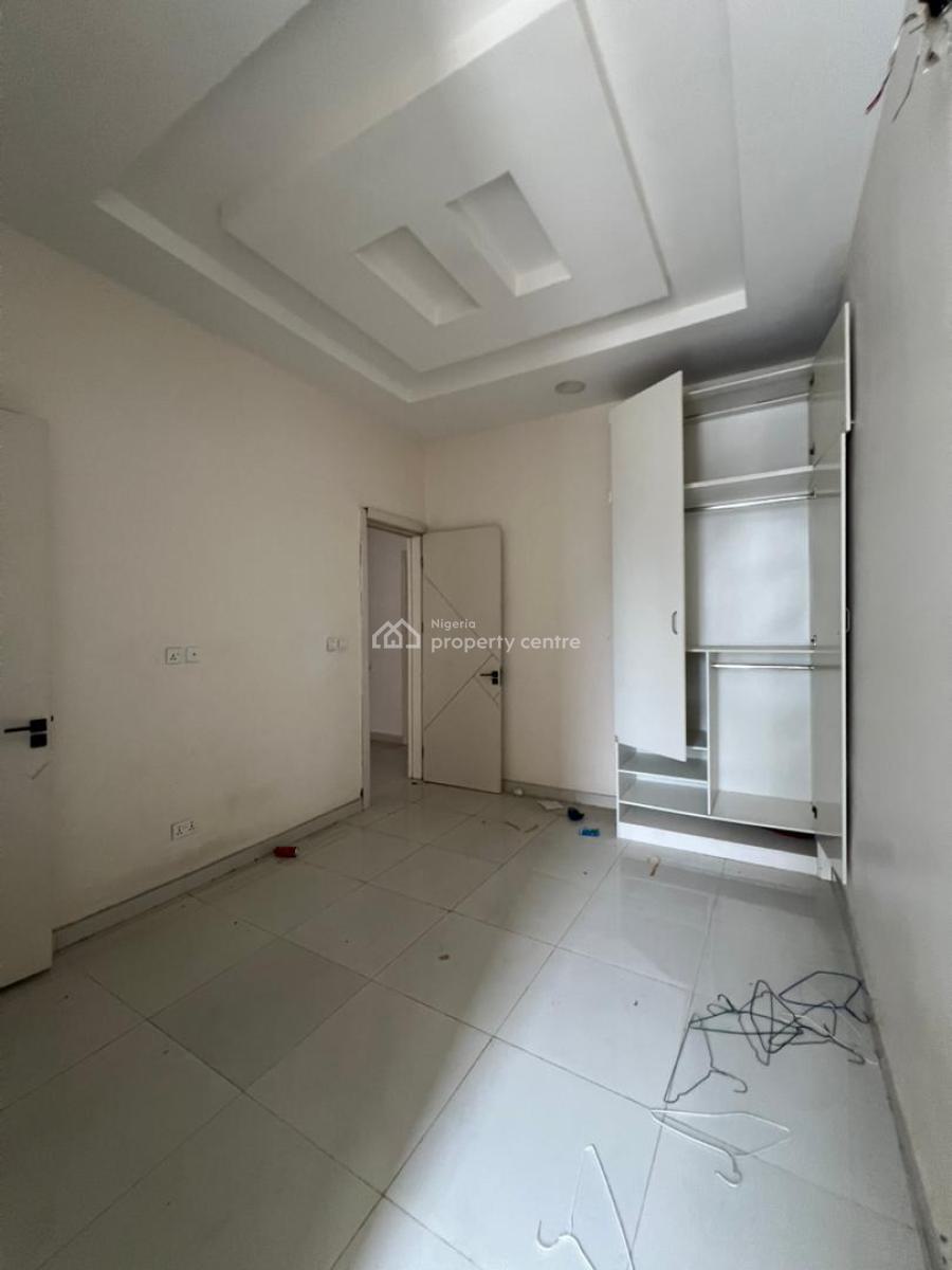 Well Maintained Distress 4 Bedroom Duplex, Off Orchid Road By Chevron Toll Gate Eleganza, Lekki, Lagos, Terraced Duplex for Sale
