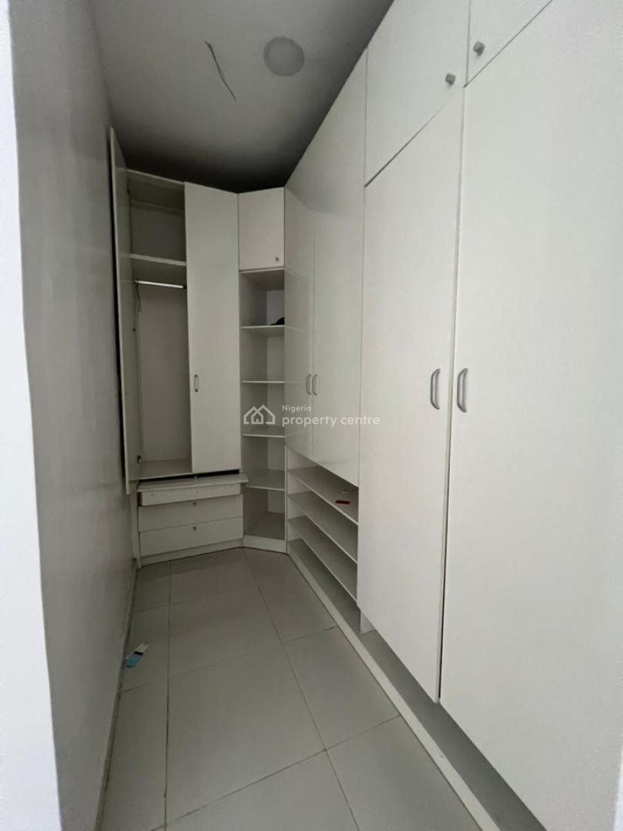 Well Maintained Distress 4 Bedroom Duplex, Off Orchid Road By Chevron Toll Gate Eleganza, Lekki, Lagos, Terraced Duplex for Sale